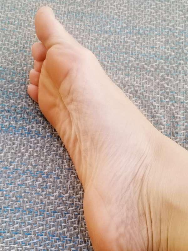By popular request, a gallery of my feet in one of my favori..