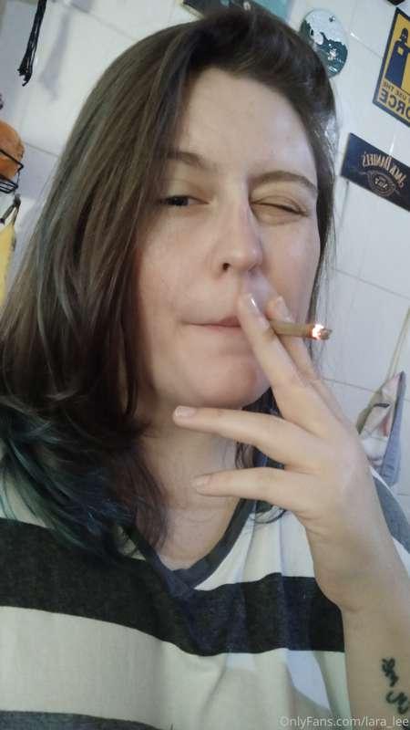 Anyone got a smoke fetish? I wanna do more 420 explicit cont..
