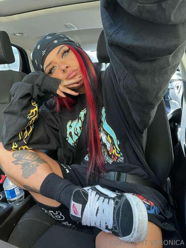 i need a skater buddyyy ... hmuu <3