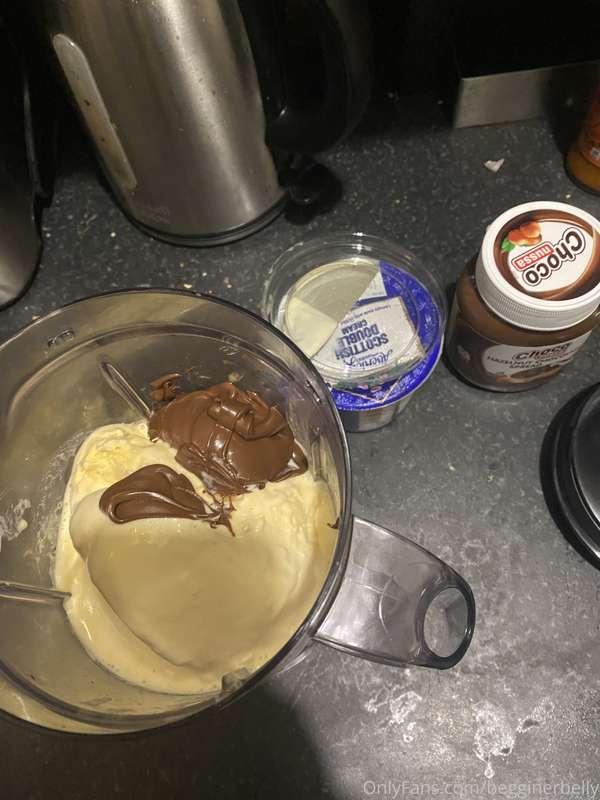 Ice cream 74kcal per 100ml and I used 1/3 of a 2L tub (so 66..