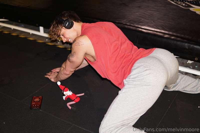 melvinmoore image #2