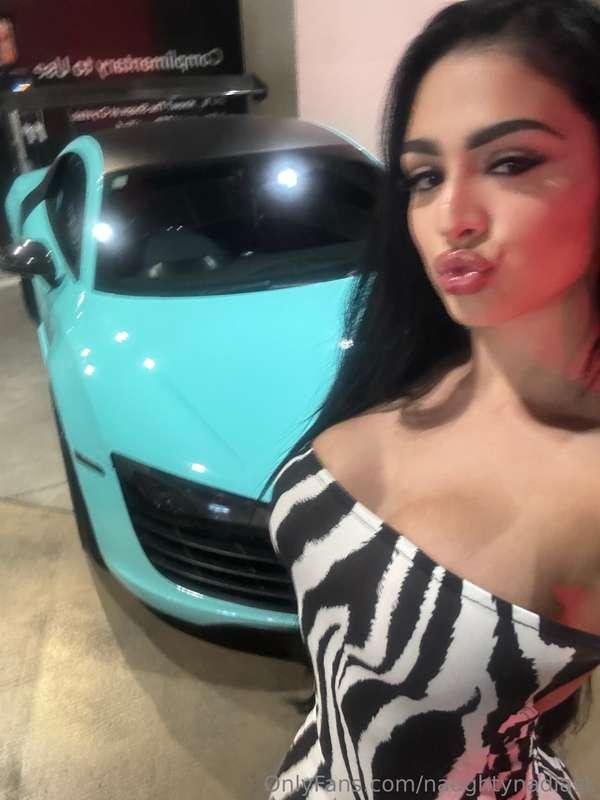 Wanna go for a ride 😍