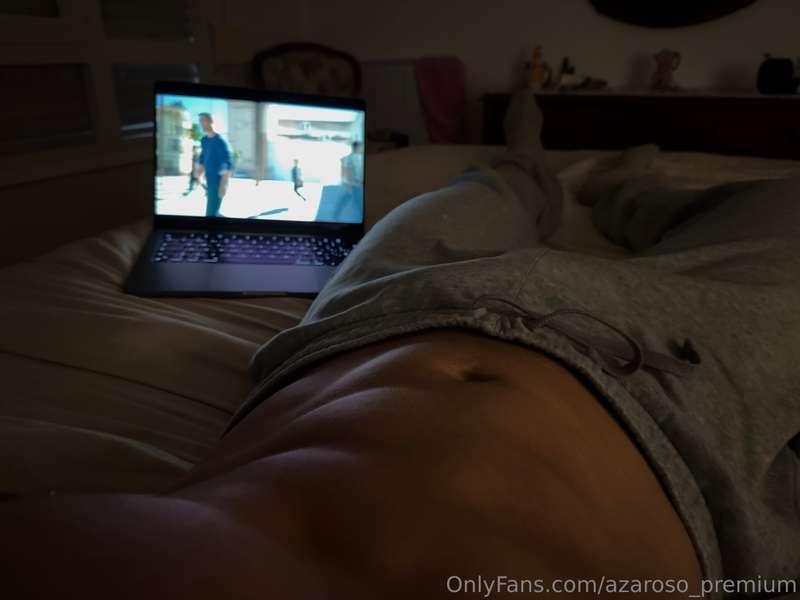 Can’t sleep over here! 😩 I need some good recommendations fo..