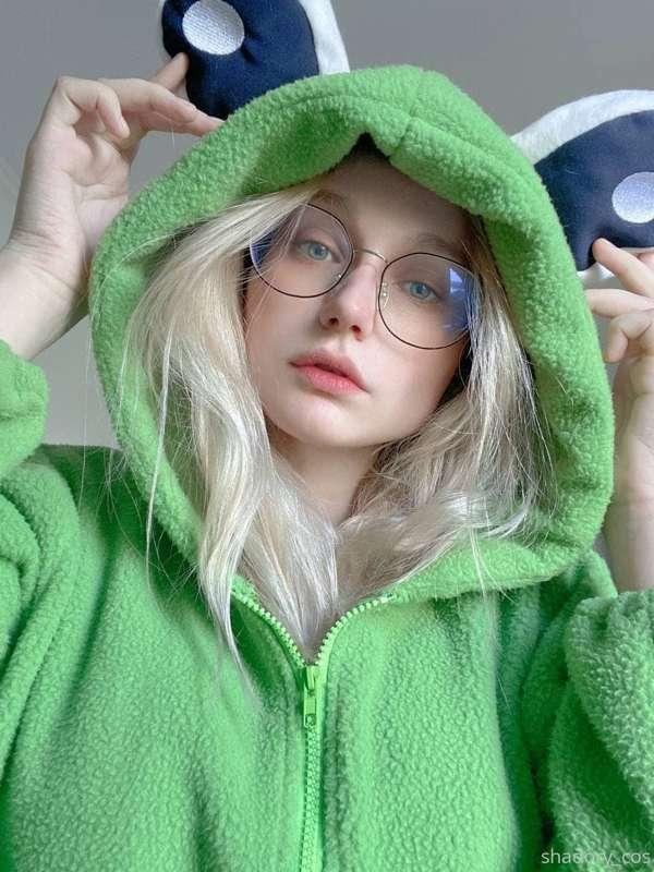 Helloo~o~! How are you? Today I cuted a wig on a character f..