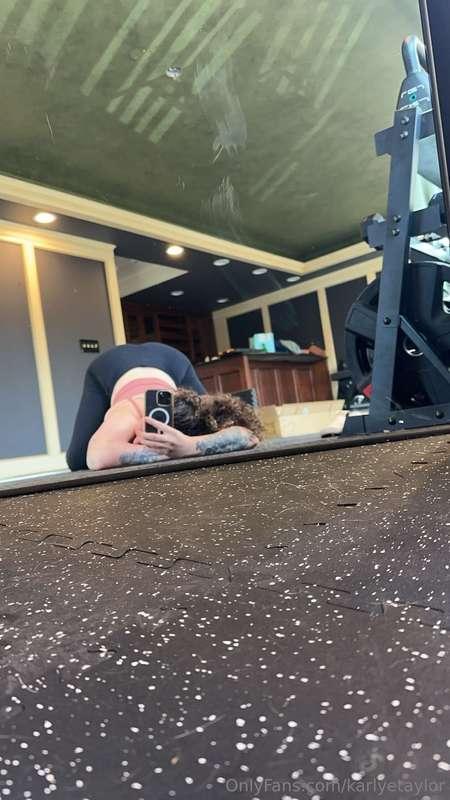 fuck mirrors are good for a lot of things... 😏