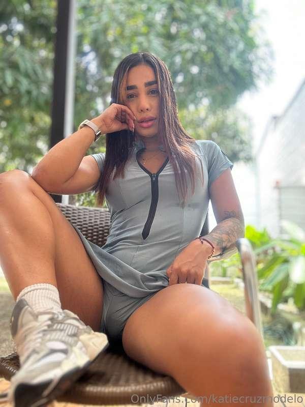 shall we play baby? send me a message 😈