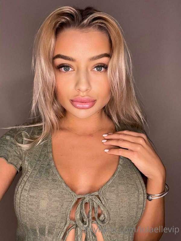 lolaellevip image #0