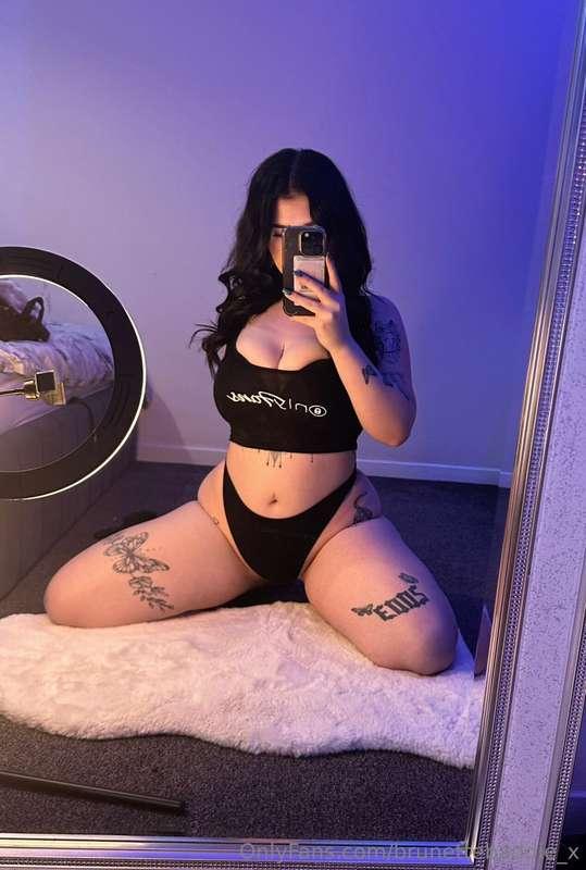 You like how thick my thighs are? maybe you should come and ..