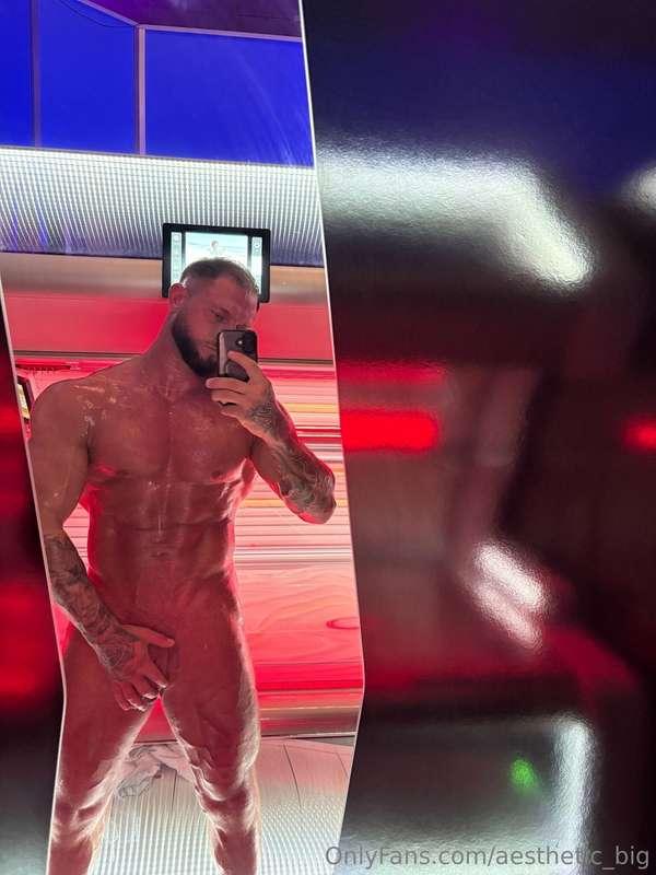 POV you’re trapped in the room with me, what are you doing n..