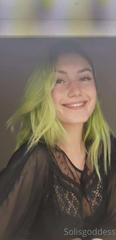 😆✨ One thing i've always loved is changing my hair color, id..