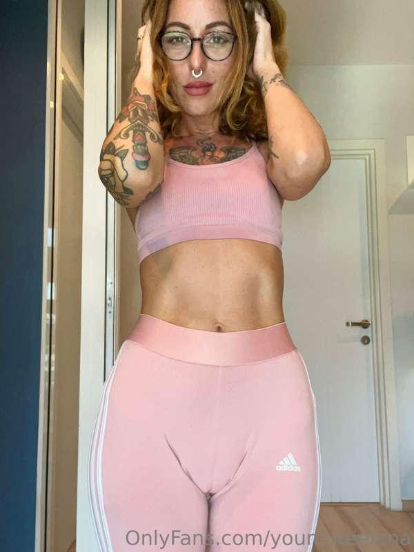 Who is down for a session of yoga with Mistress Elena? 🧘🏼‍♀️