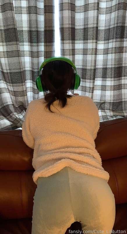 cute_lilbutton image #1