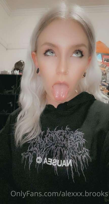 You think you could get me to make this face for real? 😏😘