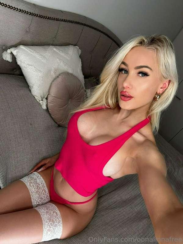 I'm your true to life barbie 💖💋

Don't miss out and get 50% ..
