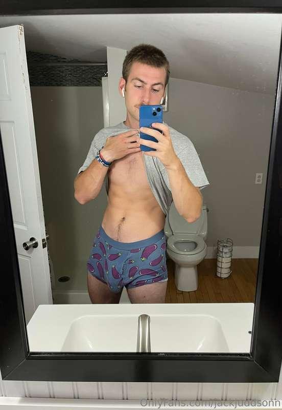 🍆🍆🍆