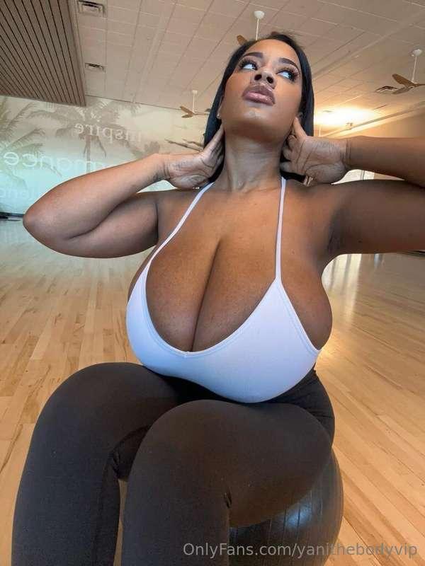 Be sure not to miss my ALL-NEW BOUNCING TITTIES AT THE GYM v..