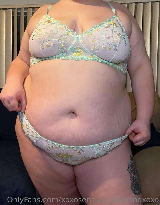 This set makes me feel so sexy! 😊