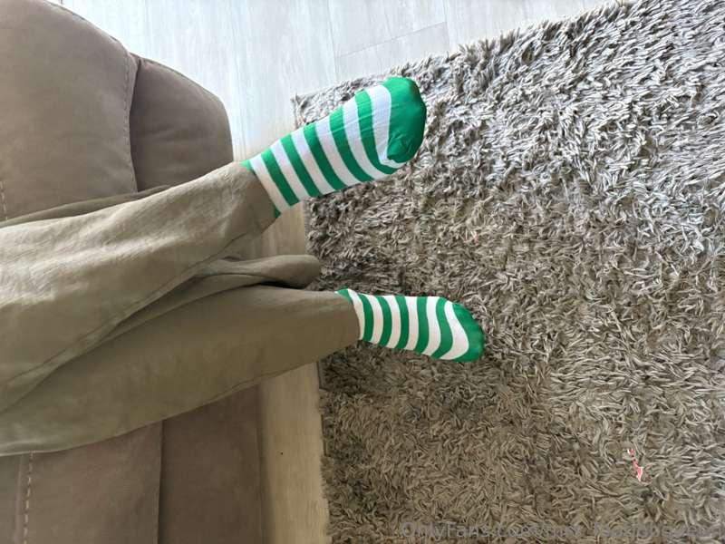 mrs_footjobqueen image #11