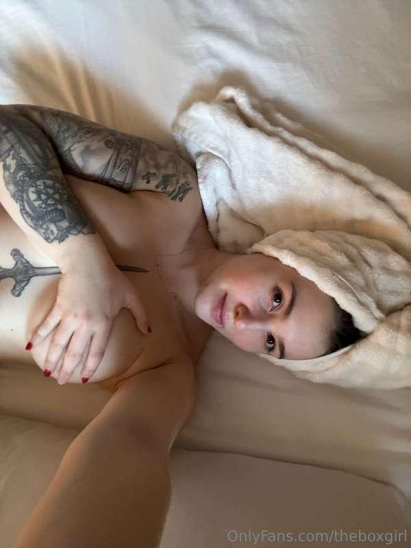 Happy Weekend Babes! :) 