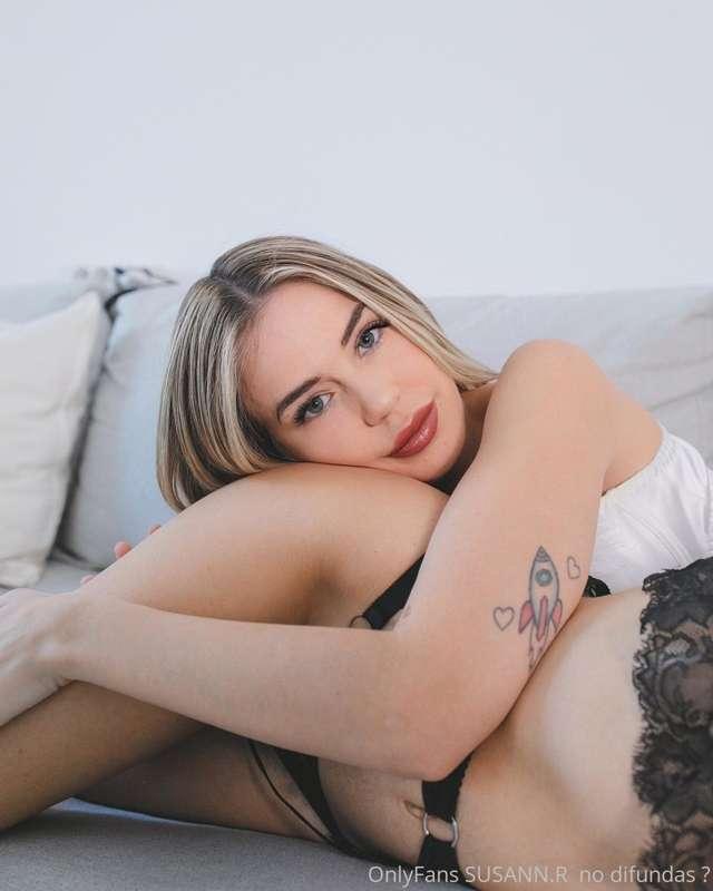 Buenos días mi amor 🥰 cómo va el día? 😈