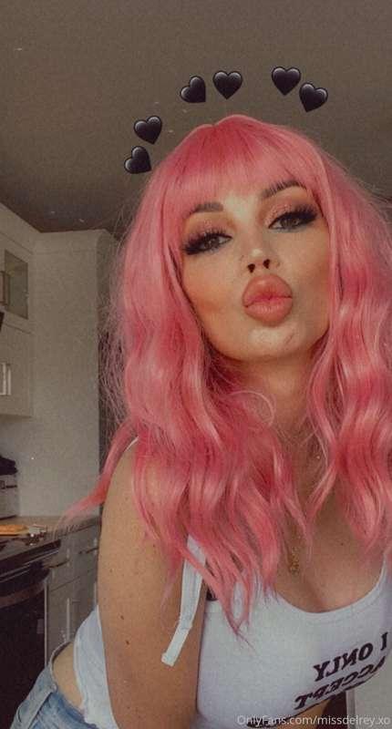 sending big kisses to all of you 💖 
have a great day 🌞

PS: ..