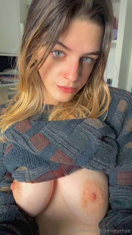 smileyrhye image #0