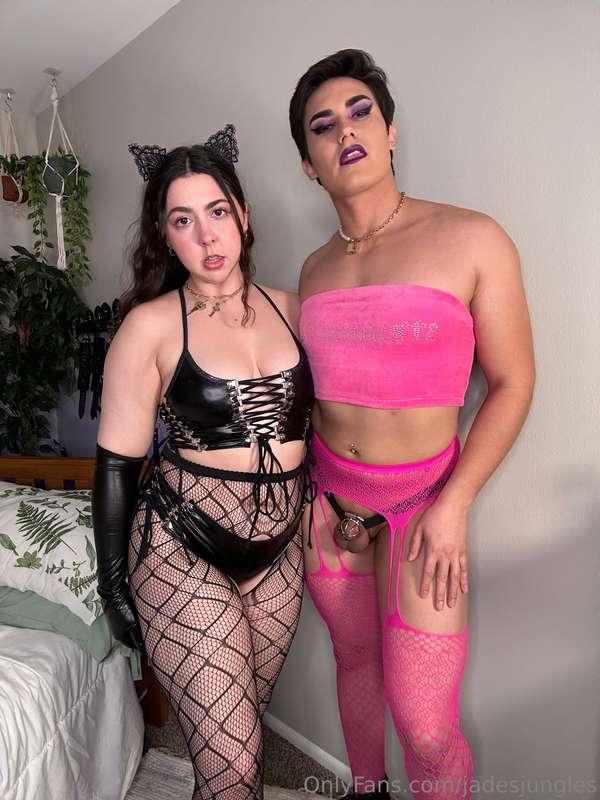 Pegging Barbie 🖤 and Sissy Ken 🎀💅