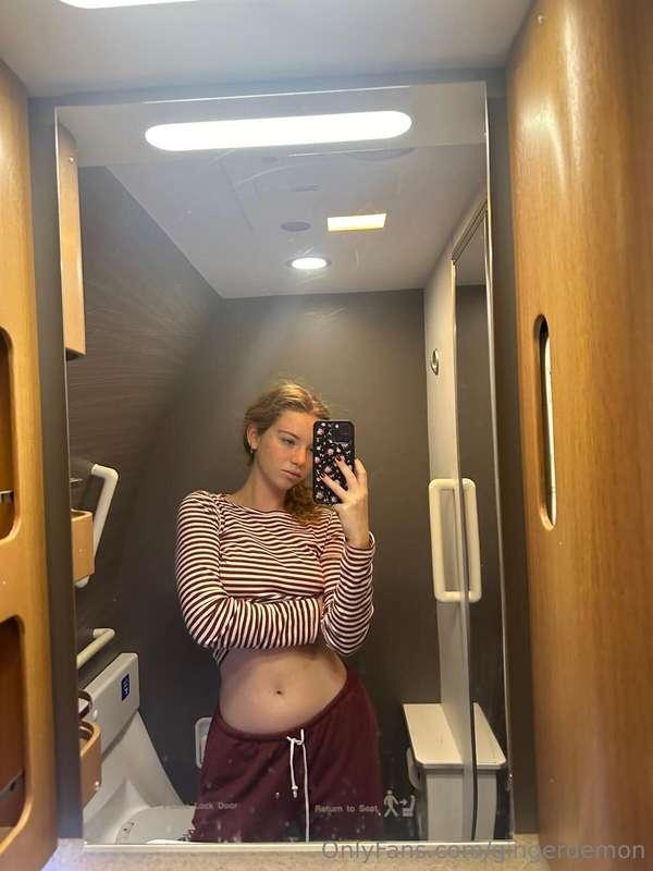 naked. in your DMs. right now. 😈