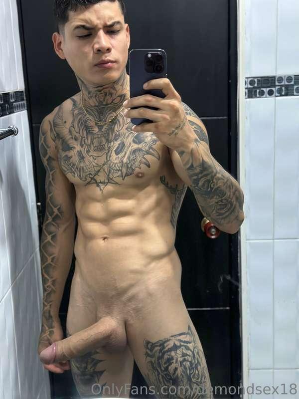 Después de la
Ducha 😛👅 unas foticos🔥😛