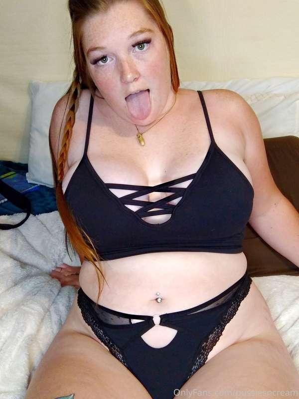 Cum play with me 😋