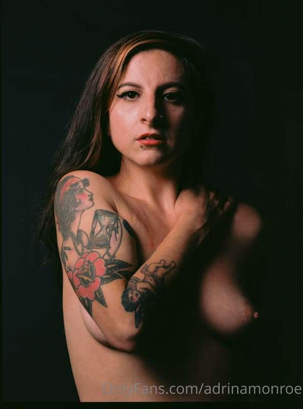 adrinamonroe image #2