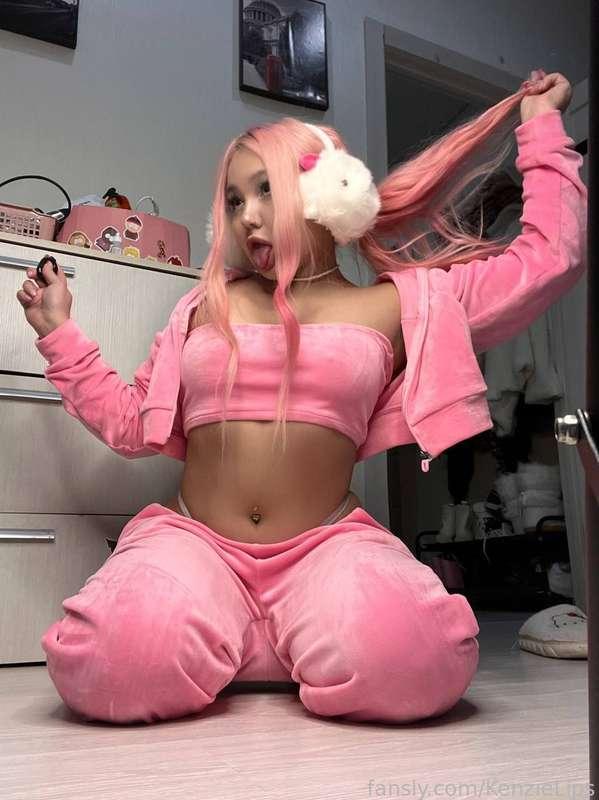 hmmm have you ever pictured me naked?🤫


#fyp #pussy #petite #teen #anal #ass #closeup #18
