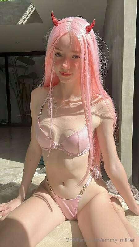 Skinny baby @your_cookie wanna spend this night with you😈

E..
