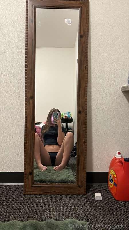 Do you want to see my wet little pussy? 😜