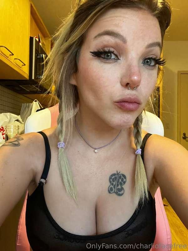 cum say hi in the dms!!! 🩷