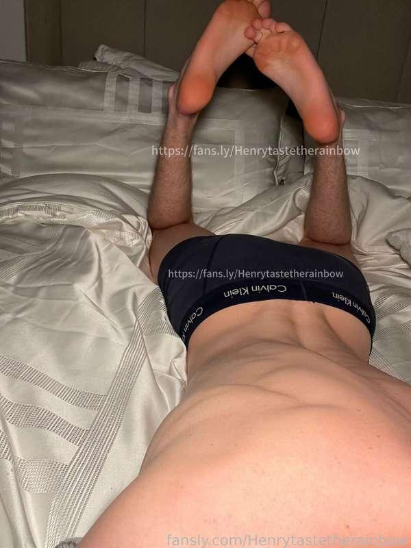 henrytastetherainbow image #0