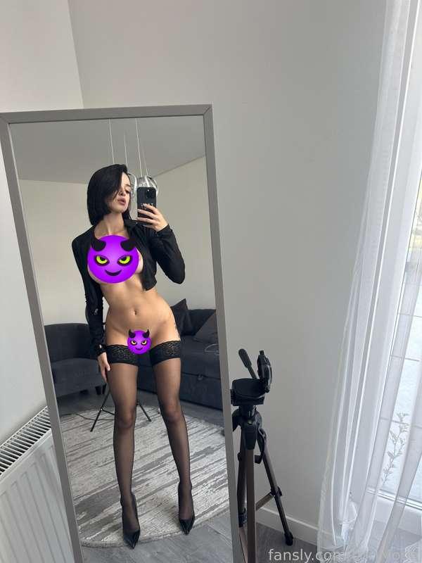 lorimoon image #0