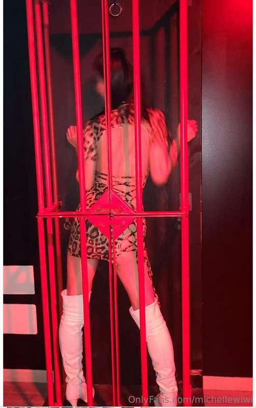 European guys put me in this red cage before they took out t..