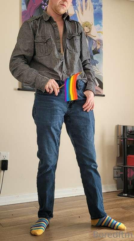 Live loud and proud 🏳️‍🌈💫