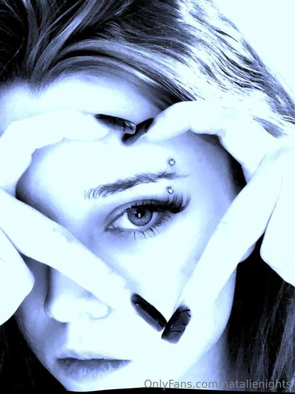 Inspired by Evanescence heart 😎
