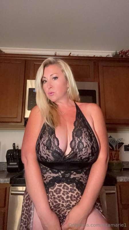 I wonder if you cock would be buried by my tits while you ti..