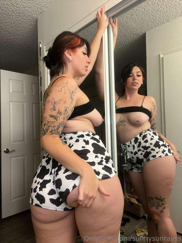 Got some new cow shorts the other day!!<33 They felt a bit s..