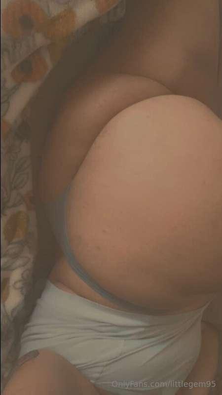 Wishing Daddy would spank me.😈