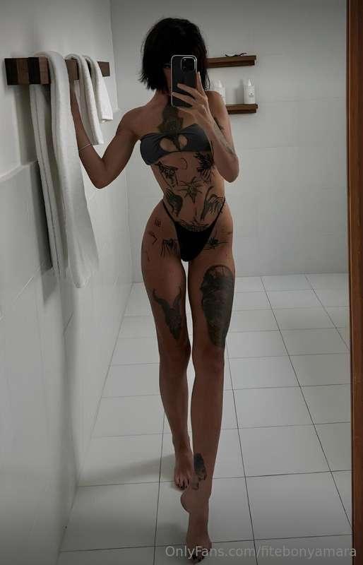 Hey! My name is @aizawild 💎 and my body is on fire right now..