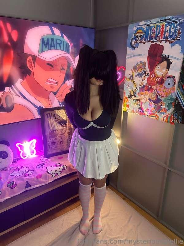 i’m not shy, but i know how to tease. Xx