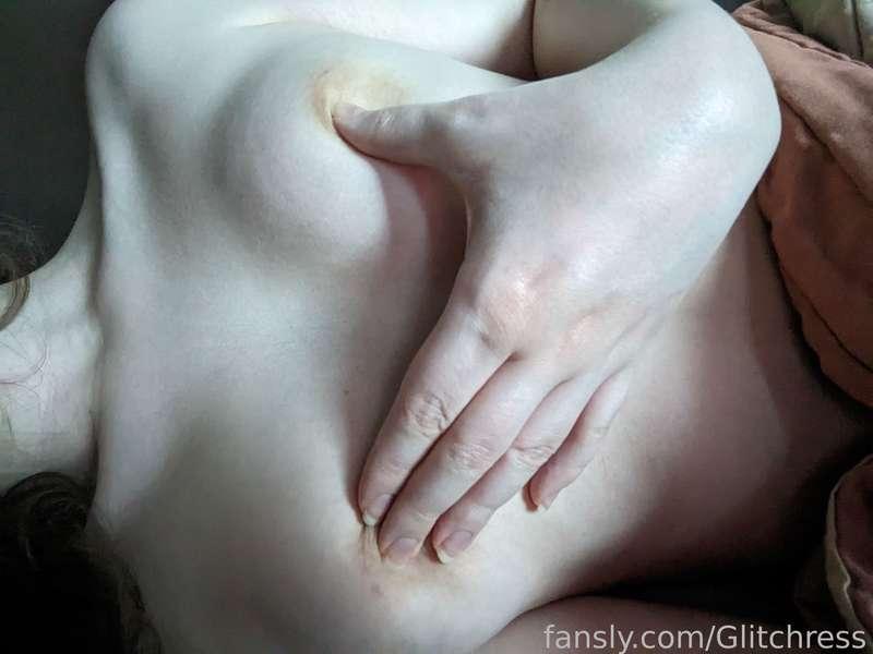 glitchress image #0