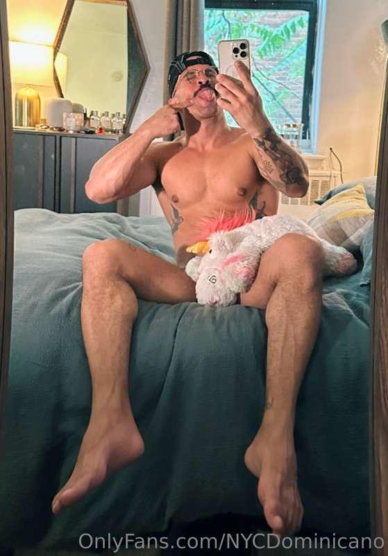 I was thinking about his dick 🍌 so I wanted to show my hole ..
