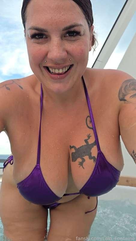 Would you want to pull on the strings?😈