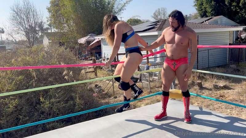 buttwrestling image #0