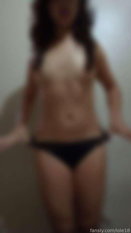 Only panties and cap = very hot 🧢🔥


#fyp #lole18 #tits #nipples #sugarbaby #18 #college #girlnextdoor #lingerie #fetish